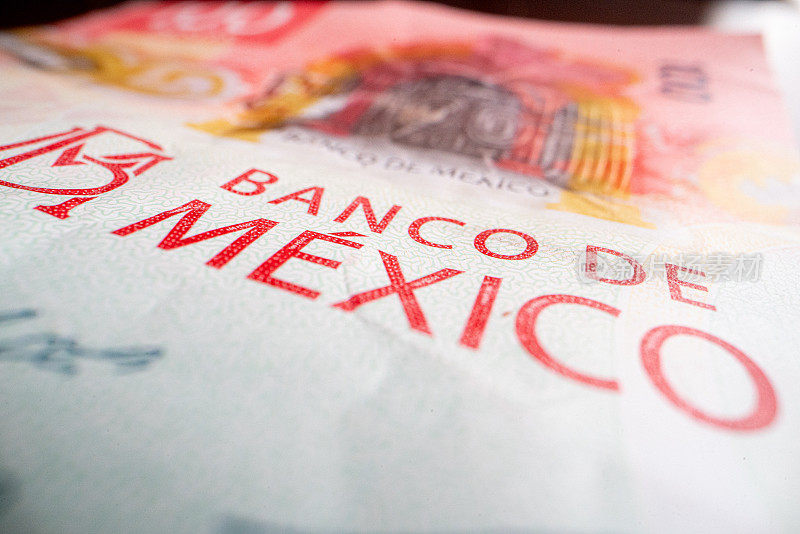 墨西哥银行(Banco De Mexico)的一张墨西哥100比索银行纸币的特写Macro艺术细节镜头